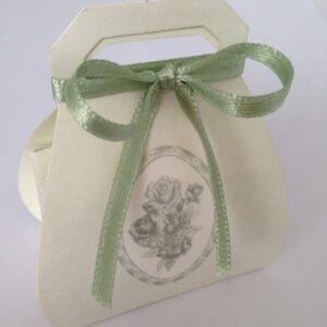 Conf. 10 Pz Scatolina borsetta p.ta confetti con decoro rose 