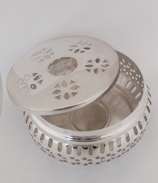 Scatola con coperchio traforata pout pourri ROYAL FAMILY