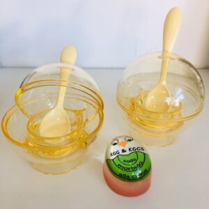 Set 2 portauovo giallo con cucchiaino Guzzini e Ovetto segnacottura BRANDANI