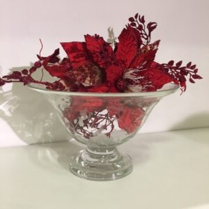 Centrotavola in vetro con decoro agrifoglio e composizione stella di Natale