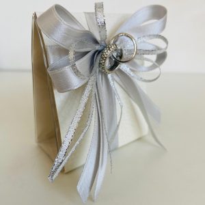 Scatolina con ciondolo fedi argentate e strass Anniversario 25 anni