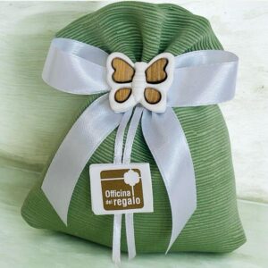 Sacchettino Bomboniera Sartoriale Verde Salvia con farfalla in gesso e legno